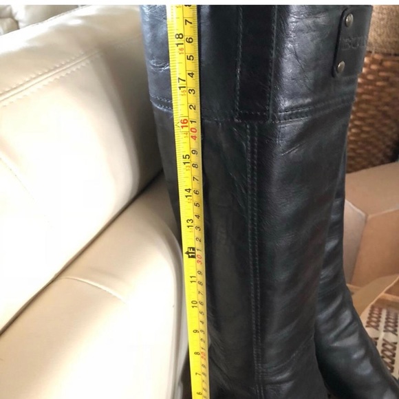 Burberry Black Leather Riding Boots 9M EUC - Picture 8 of 8